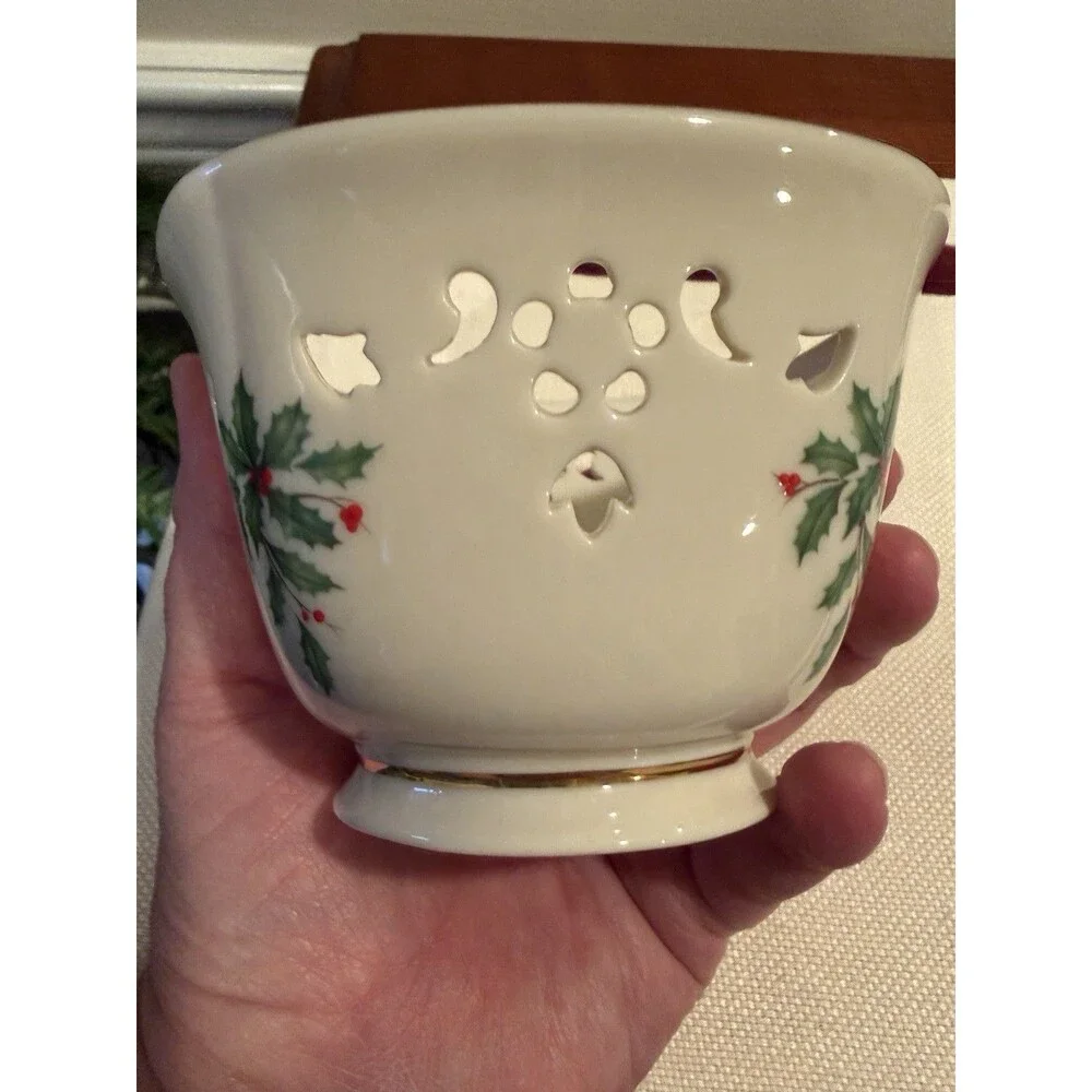Lenox Holiday Pierced Bowl Classic Holly and Berry Motif with Gold Trim USA